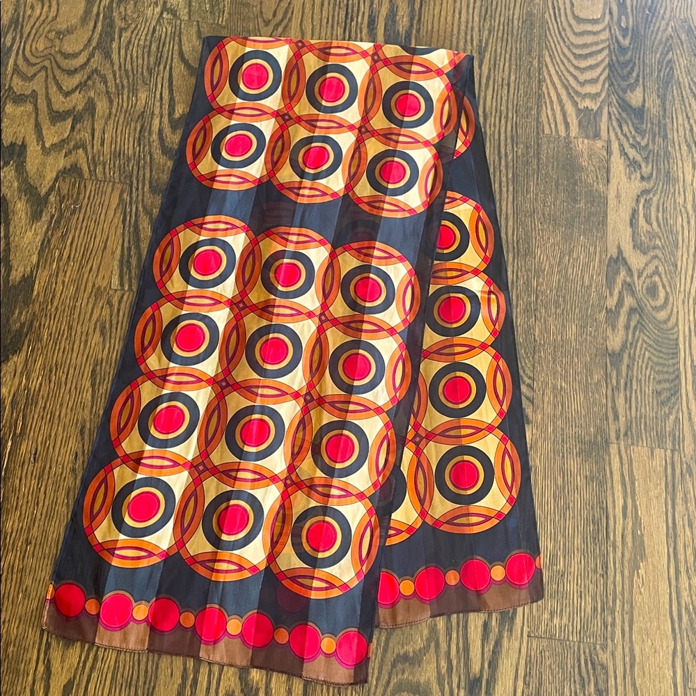 Oblong Patterned Scarf